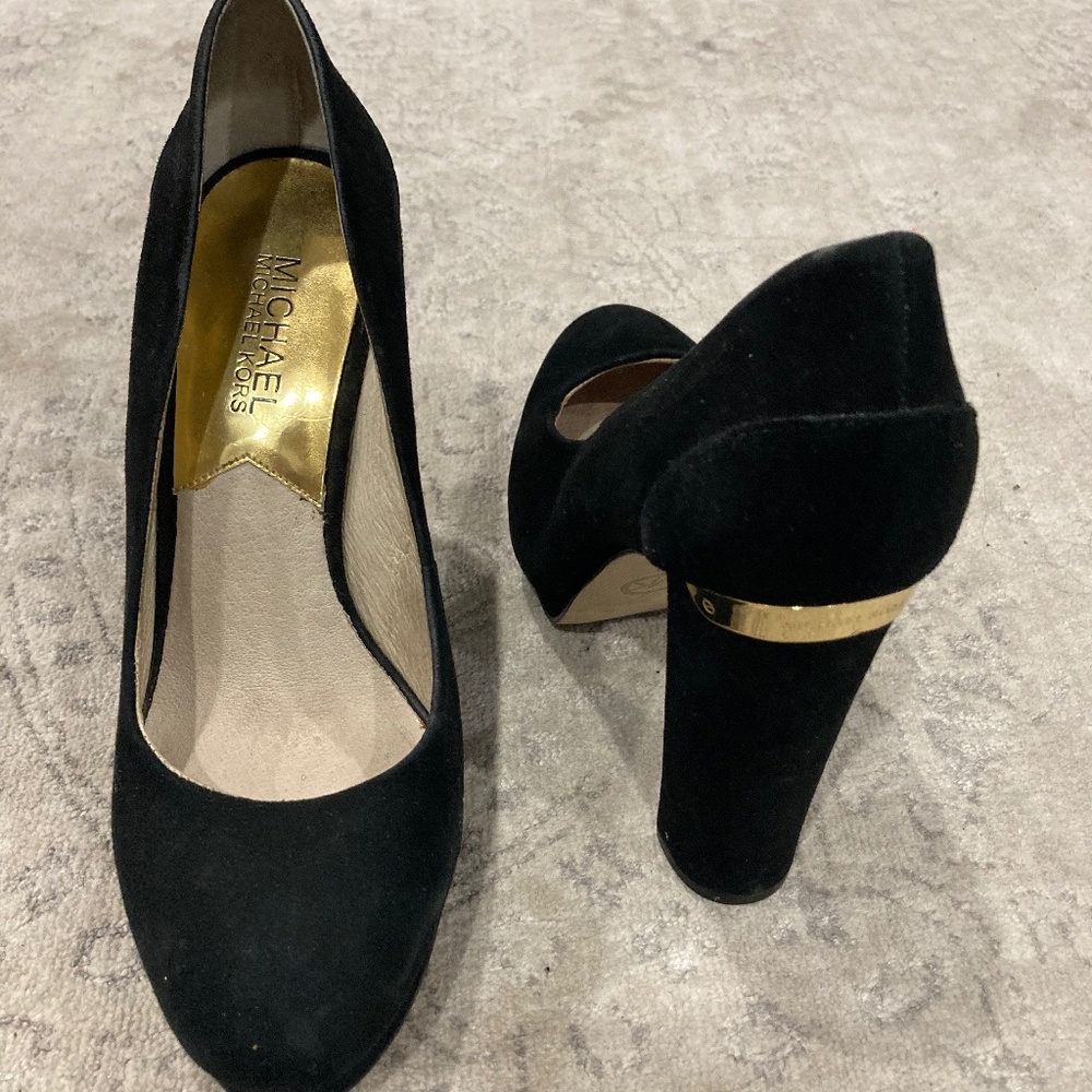 Michael Kors  (Size 7)
